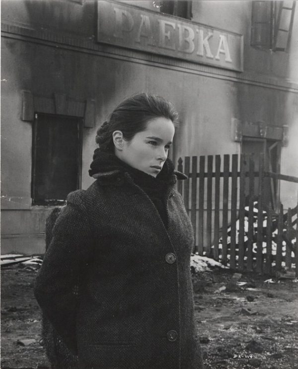 Doctor Zhivago publicity still 8 x 10 David Lean (11) Geraldine Chaplin