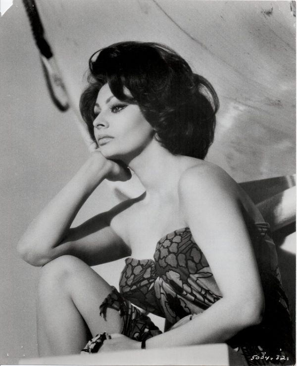 A Countess From Hong Kong US Still With Sophia Loren and Marlon Brando (2)
