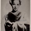 Jessie Mathews hand signed portrait 1936 autograph from Gaumont British pictures (1)