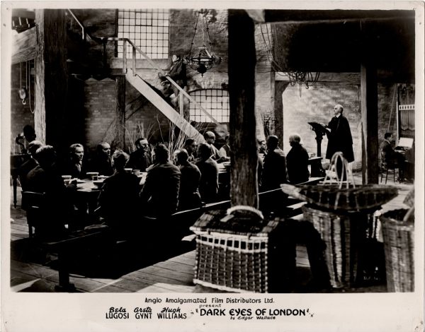 dark eyes of london still with Bela Lugosi and Greta Gynt (7)