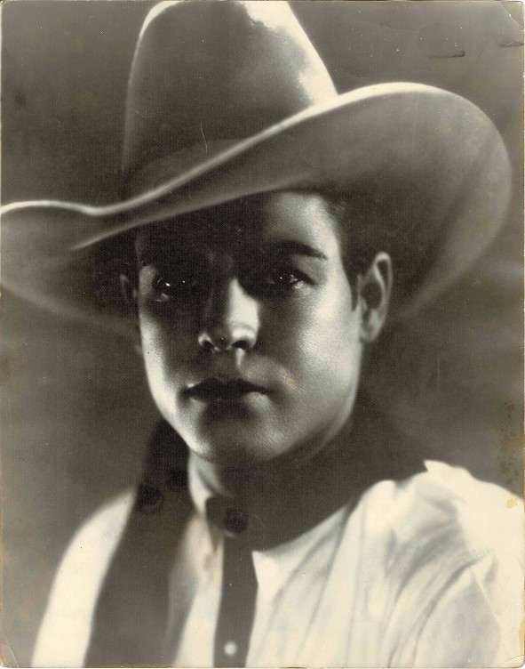 Ted Wells 1930's US 11 x 14 Still Portrait (15)