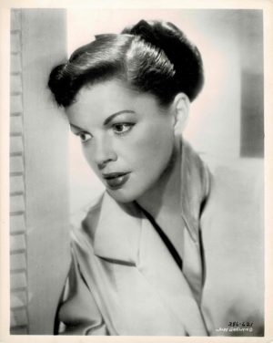 Judy Garland 8x10 Portriat Still (1)