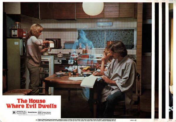 The House Where Evil Dwells Us Lobby Cards (10)