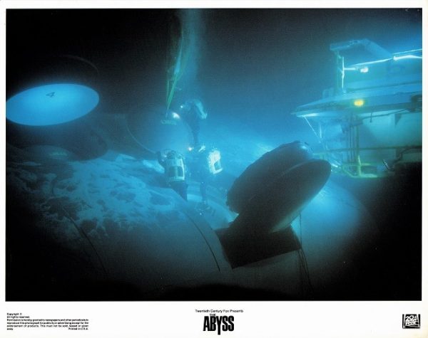 The Abyss Us Lobby Card (1)