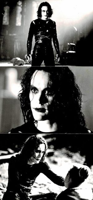 The Crow Brandon Lee Press Stills X 3 (1)