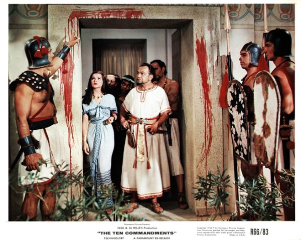 The Ten Commandments 8 X 10 Us Still 1966 Rerelease (6)